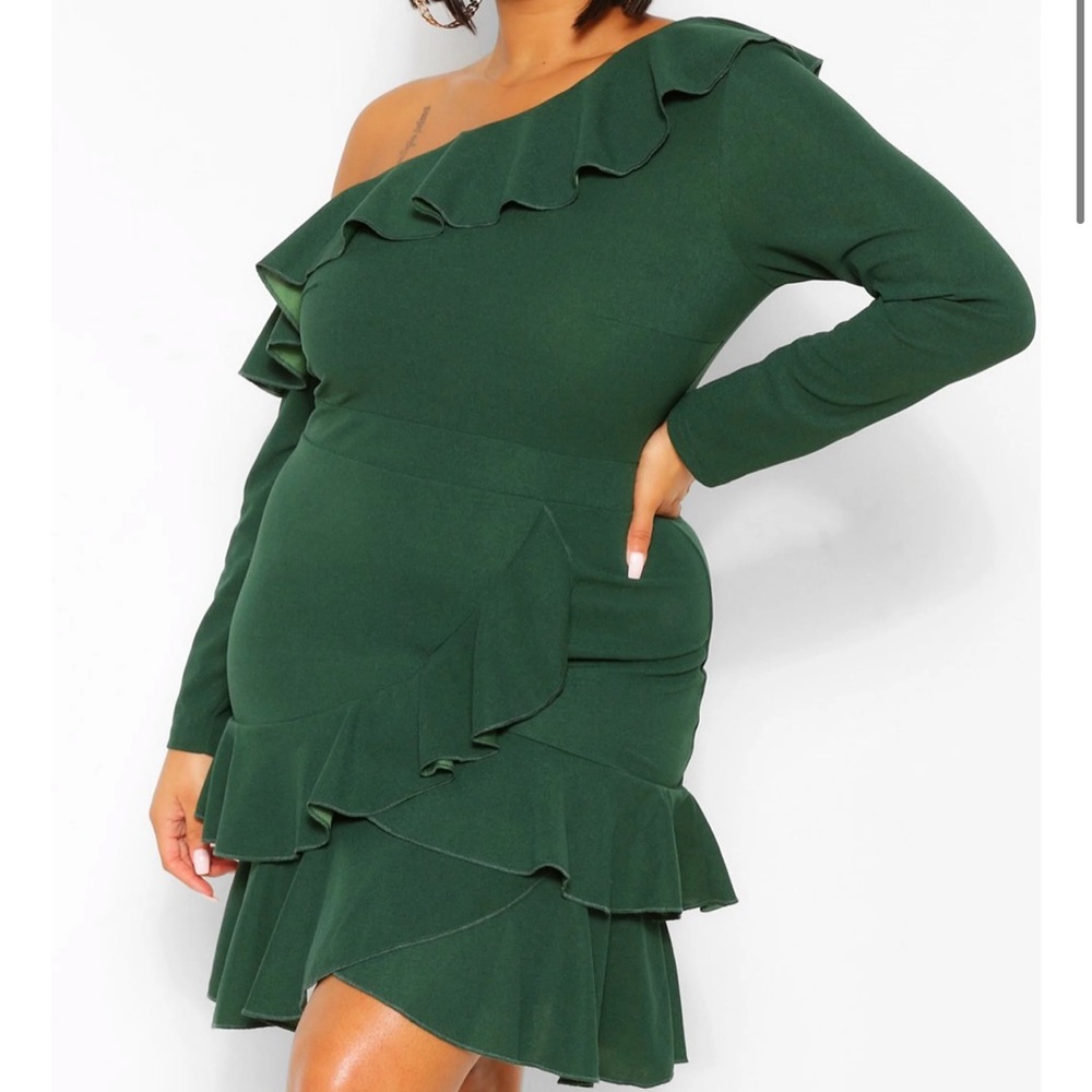 Emerald one shoulder ruffle dress